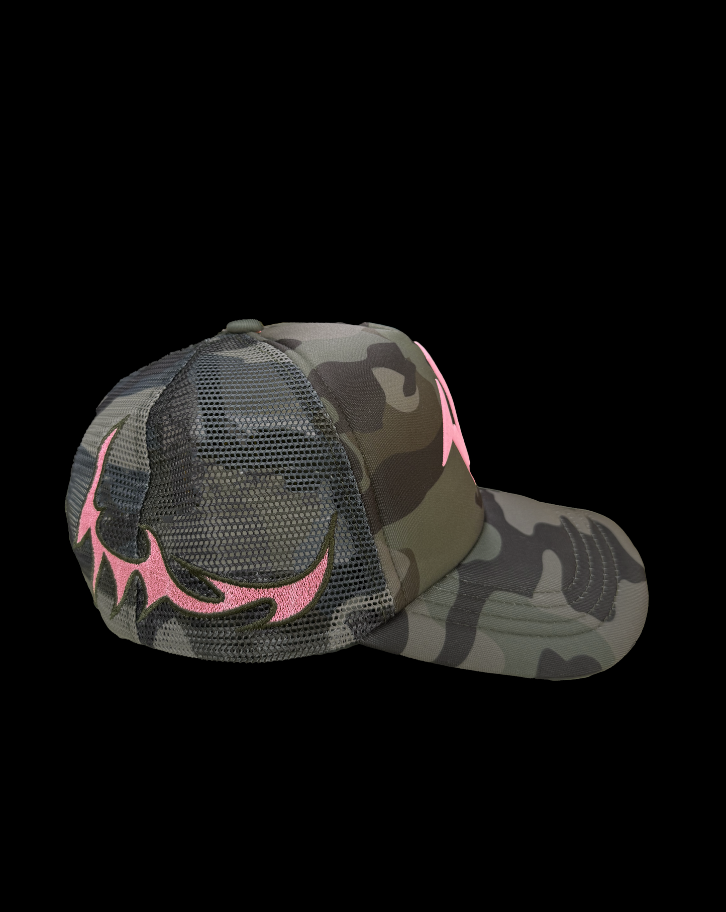 THE CAMO TRUCKER