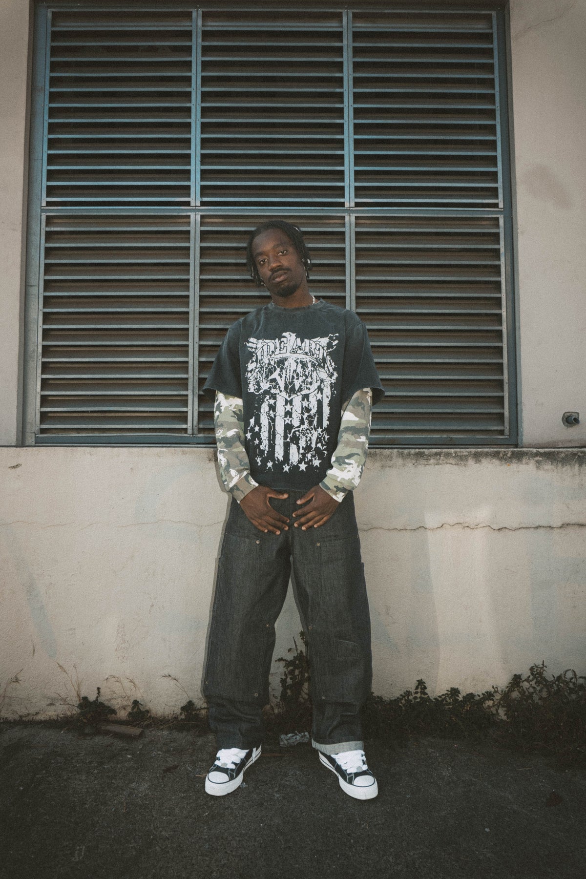 T-shirt CAMO DOUBLE LAYER LONGSLEEVE SIDE ARTS porté, manches camouflage superposées - T-Shirt SIDE ARTS (3)